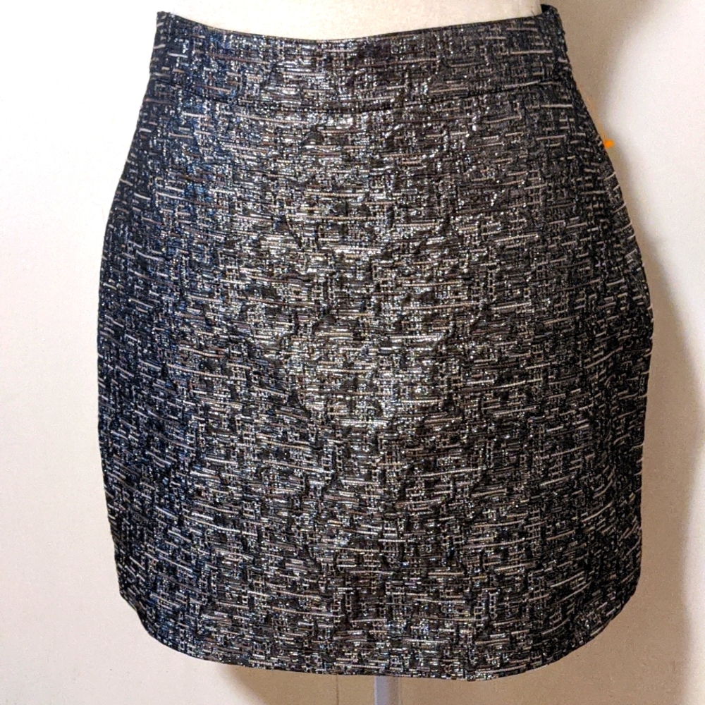 Banana Republic Glam Short Skirt - Fine Silver Cream Tan Pattern - Picture 1 of 5